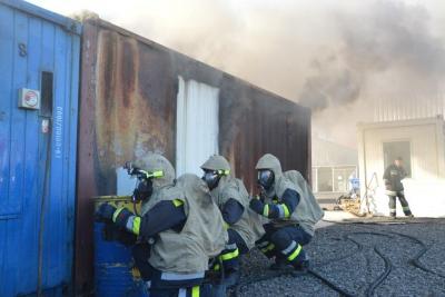 Container1