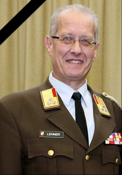 Bezirks-Feuerwehrkommandant - OBR Ing. Wolfgang Lehner